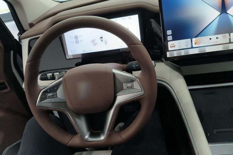 Used BYD Xia 2025 DM-i 1.5T 180km Beyond Edition Steering Wheel