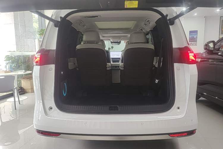 Used BYD Xia 2025 DM-i 1.5T 180km Beyond Edition Trunk