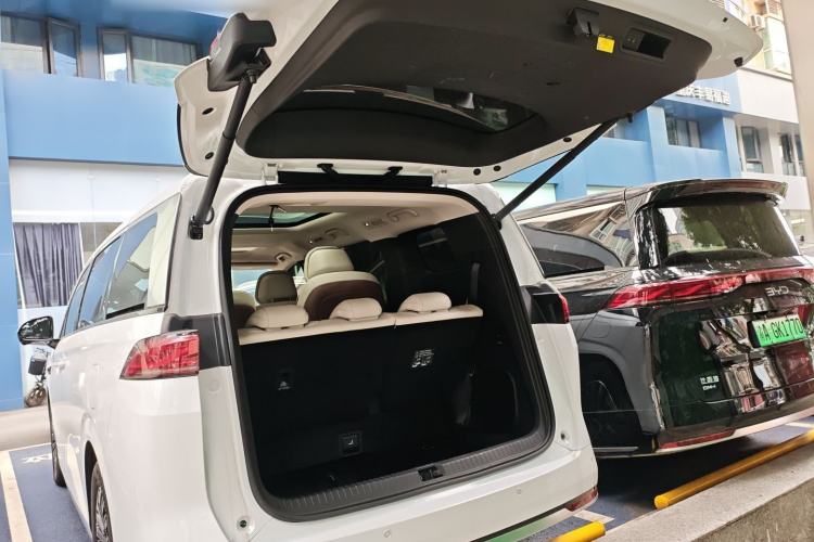 Used BYD Xia 2025 DM-i 1.5T 180km Beyond Edition Trunk