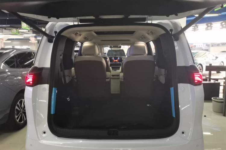 Used BYD Xia 2025 DM-i 1.5T 180km Beyond Edition Trunk