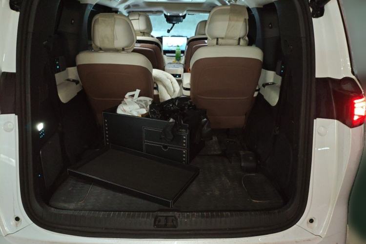 Used BYD Xia 2025 DM-i 1.5T 180km Excellence Model Trunk