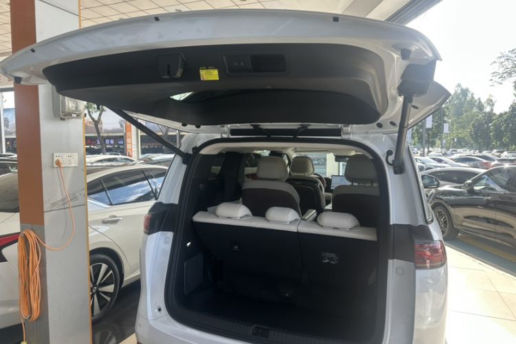 Used BYD Xia 2025 DM-i 1.5T 180km Excellence Model Trunk