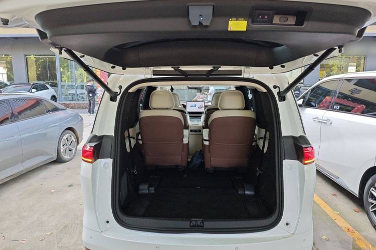 Used BYD Xia 2025 DM-i 1.5T 180km Excellence Model Trunk