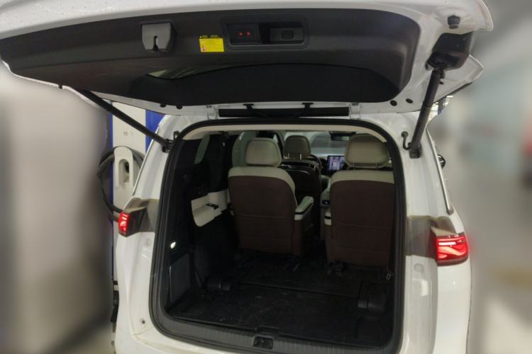Used BYD Xia 2025 DM-i 1.5T 180km Excellence Model Trunk