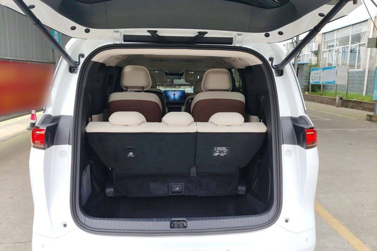Used BYD Xia 2025 DM-i 1.5T 180km Excellence Model Trunk