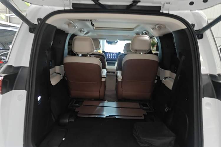 Used BYD Xia 2025 DM-i 1.5T 180km Beyond Edition Trunk