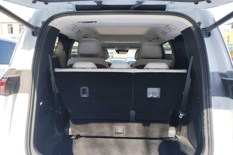 Used BYD Xia 2025 DM-i 1.5T 180km Beyond Edition Trunk