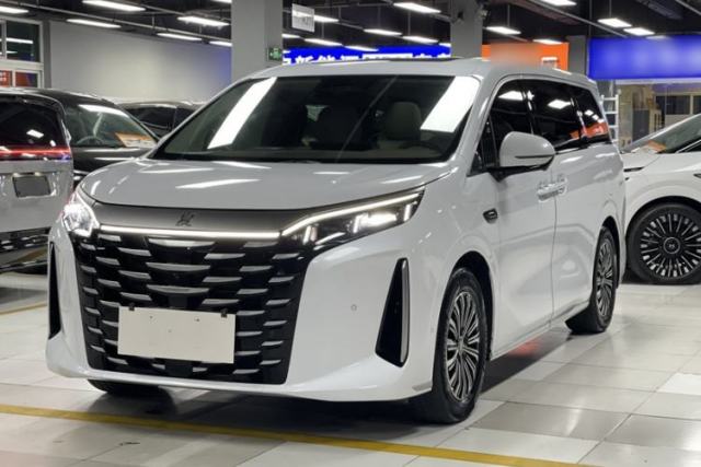 Used BYD Xia 2025 DM-i 1.5T 180km Excellence Model