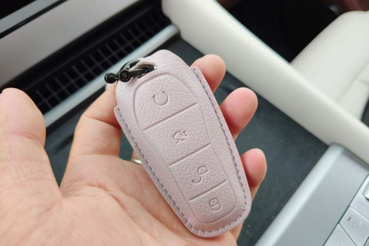 Used BYD Xia 2025 DM-i 1.5T 180km Beyond Edition Vehicle Key