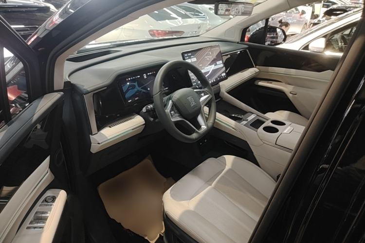 Used BYD Xia 2026 DM-i 1.5T 218KM Excellence Edition Driver Seat