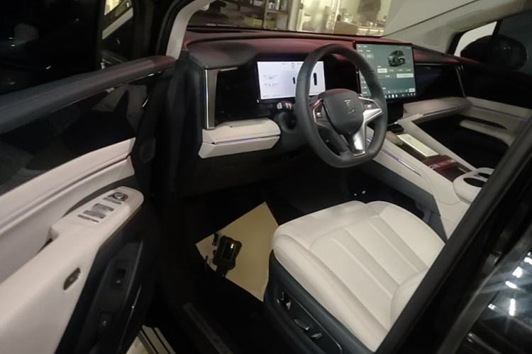 Used BYD Xia 2026 DM-i 1.5T 218KM Excellence Edition Driver Seat