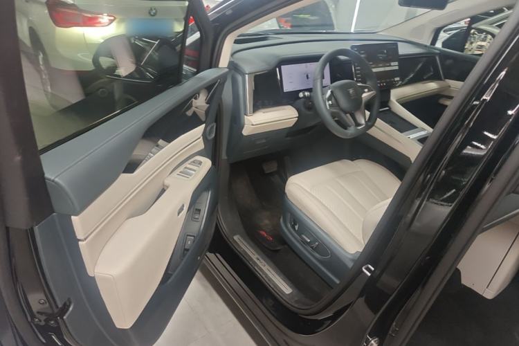 Used BYD Xia 2026 DM-i 1.5T 218KM Excellence Edition Driver Seat