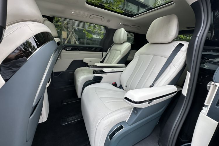 Used BYD Xia 2026 DM-i 1.5T 218KM Excellence Edition Interior 1