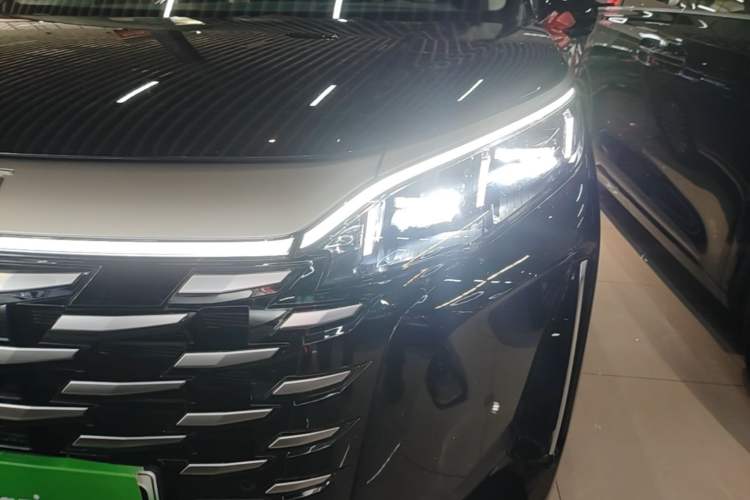 Used BYD Xia 2026 DM-i 1.5T 218KM Excellence Edition Left Front Headlight