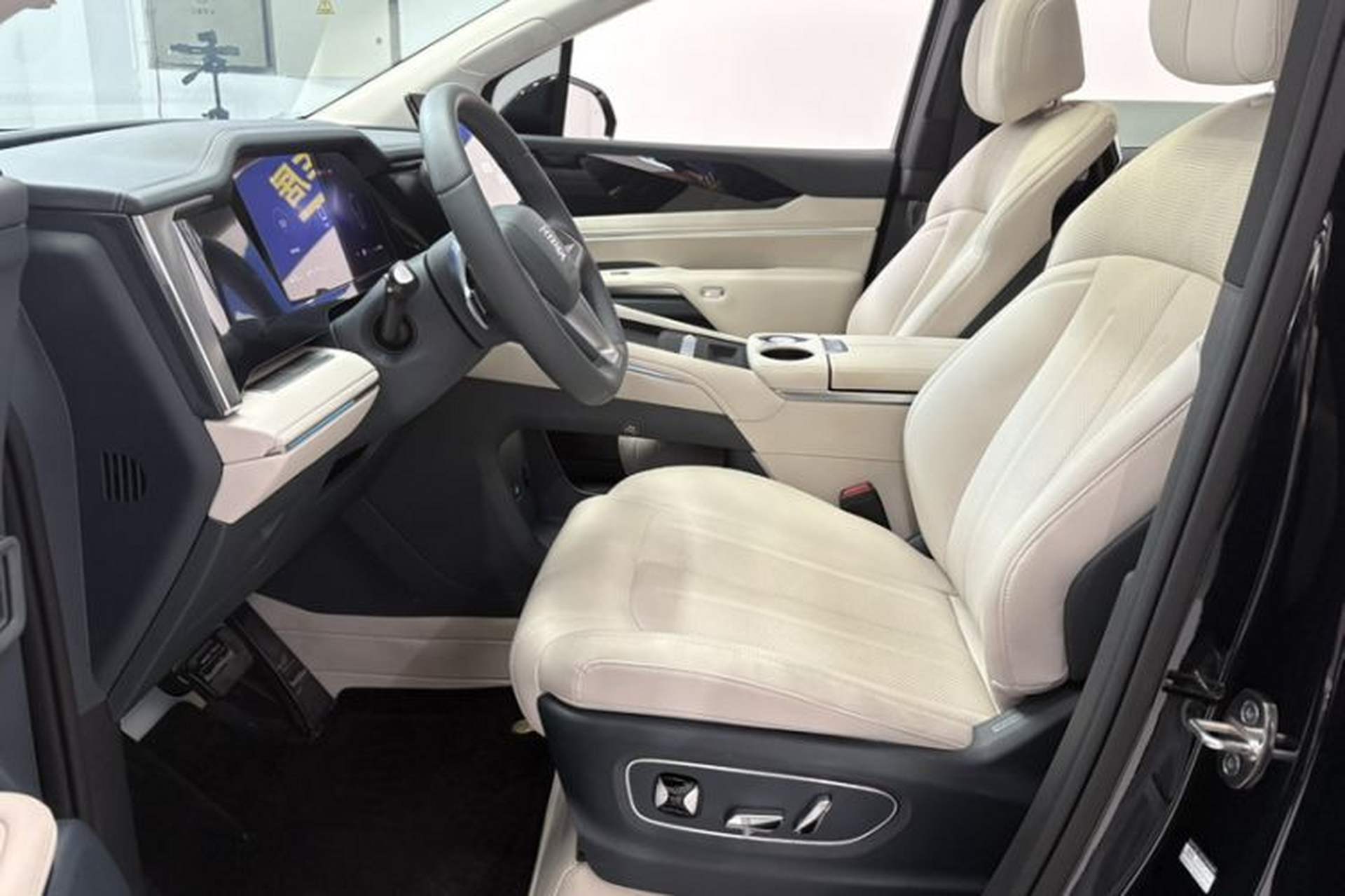 Used BYD Xia 2026 DM-i 1.5T 218KM Transcendence Edition Left Front Seat