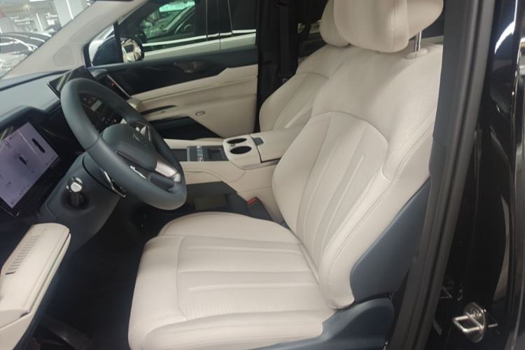 Used BYD Xia 2026 DM-i 1.5T 218KM Excellence Edition Left Front Seat