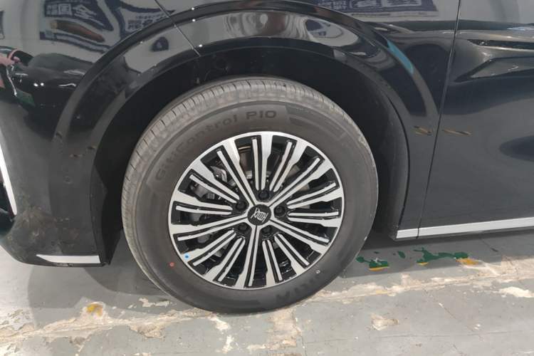 Used BYD Xia 2026 DM-i 1.5T 218KM Transcendence Edition Left Front Wheel Hub