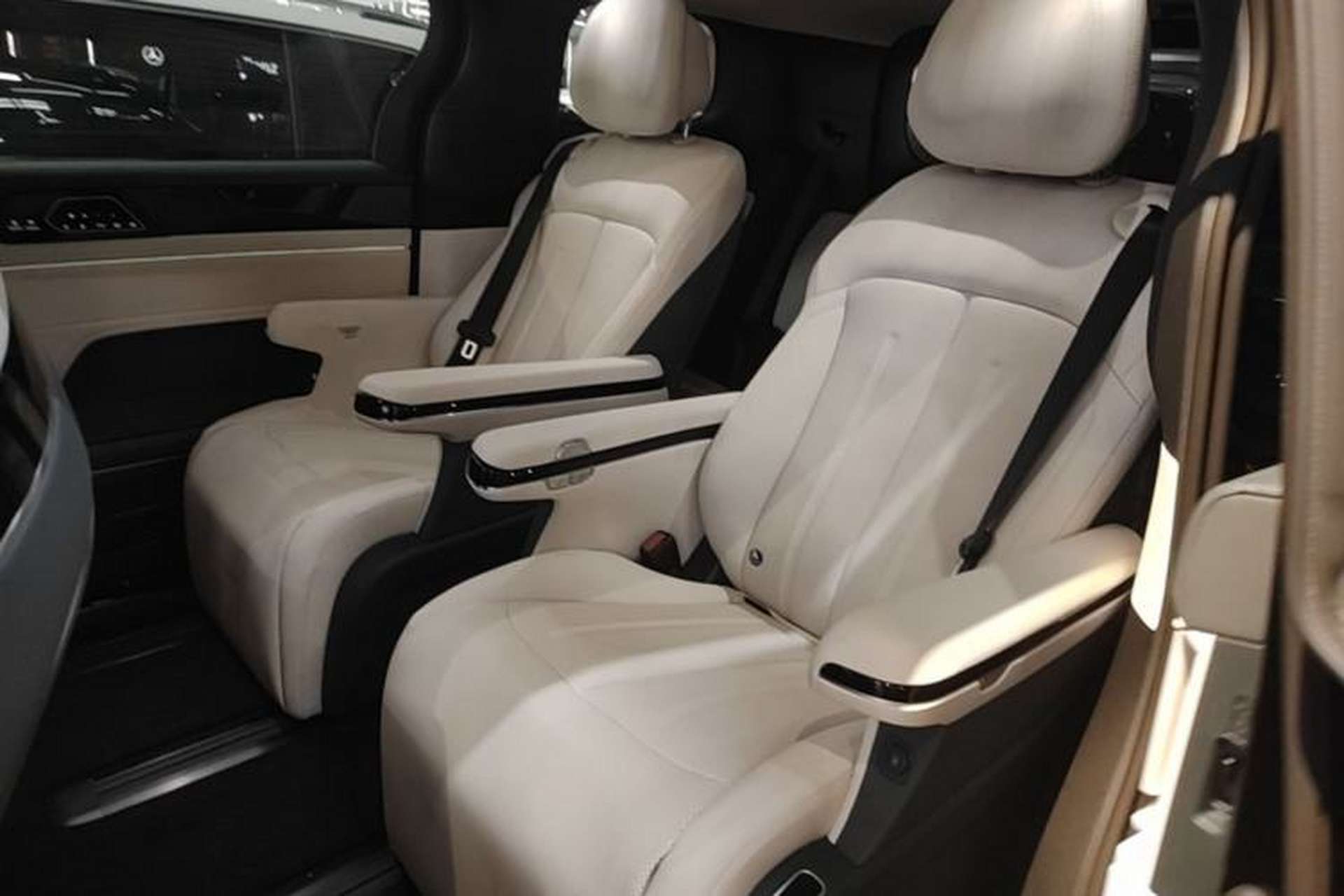Used BYD Xia 2026 DM-i 1.5T 218KM Excellence Edition Left Rear Seat