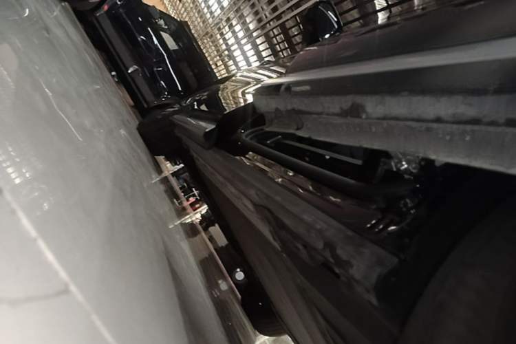 Used BYD Xia 2026 DM-i 1.5T 218KM Excellence Edition Left Side Sill