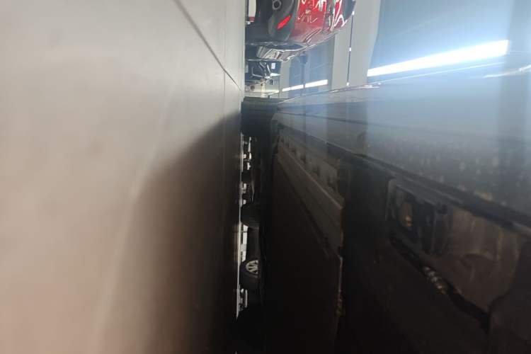 Used BYD Xia 2026 DM-i 1.5T 218KM Excellence Edition Left Side Sill