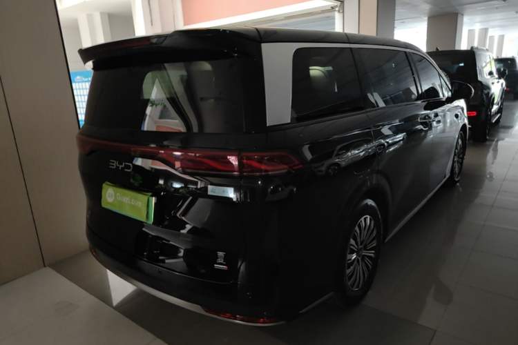 Used BYD Xia 2026 DM-i 1.5T 218KM Excellence Edition Rear Right 45 Deg
