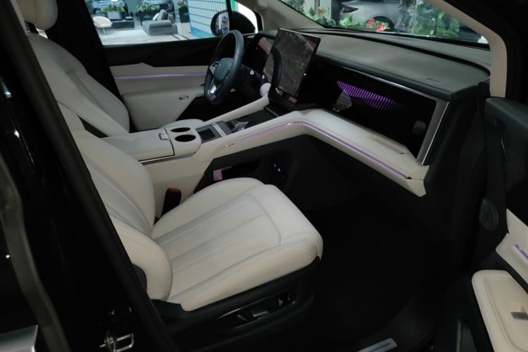 Used BYD Xia 2026 DM-i 1.5T 218KM Excellence Edition Right Front Seat