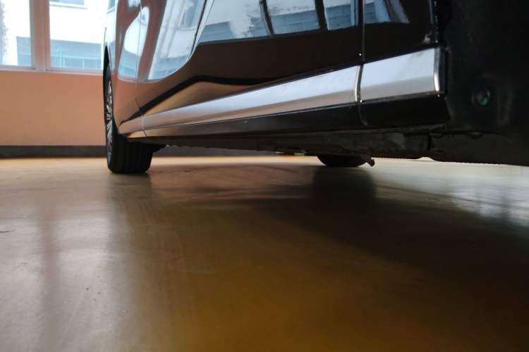 Used BYD Xia 2026 DM-i 1.5T 218KM Transcendence Edition Right Side Sill