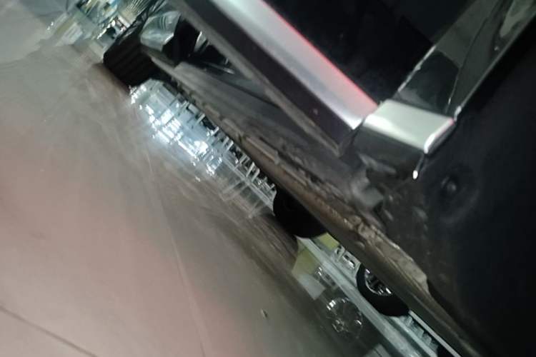 Used BYD Xia 2026 DM-i 1.5T 218KM Excellence Edition Right Side Sill