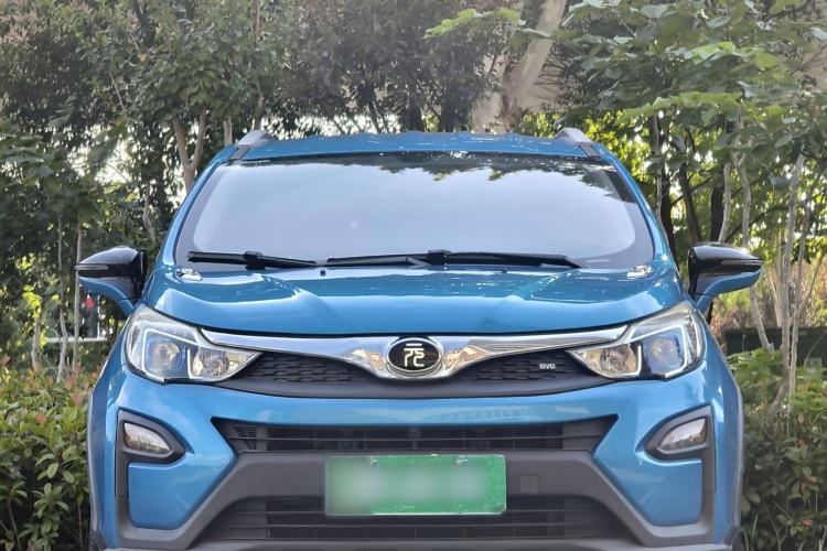 Used BYD Yuan 2016 1.5L Manual Luxury Model Exterior 3