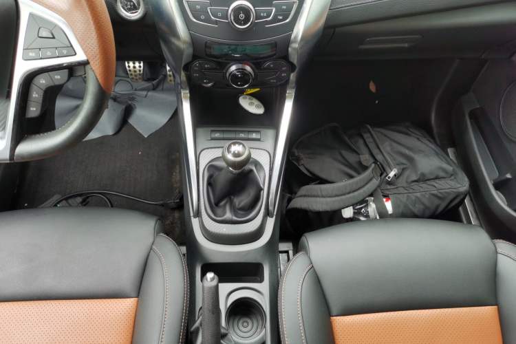 Used BYD Yuan 2016 1.5L Manual Luxury Model Gear Lever