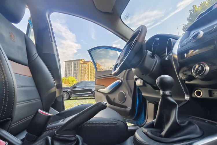 Used BYD Yuan 2016 1.5L Manual Luxury Model Interior 6
