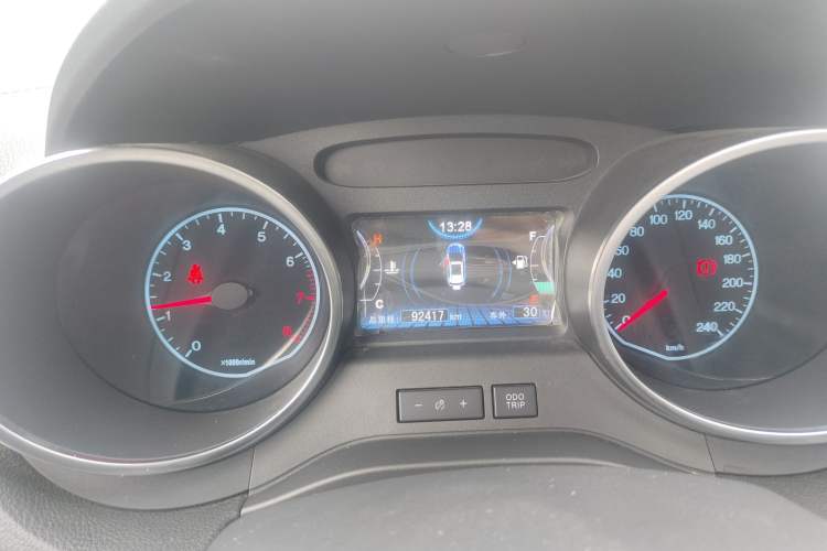 Used BYD Yuan 2016 1.5L Manual Luxury Model Odometer Close Up