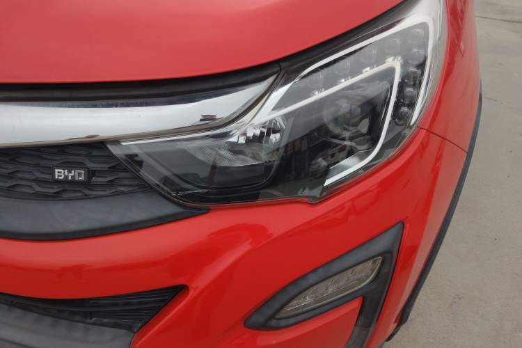 Used BYD Yuan 2017 1.5L Automatic Cool & Stylish Model Left Front Headlight