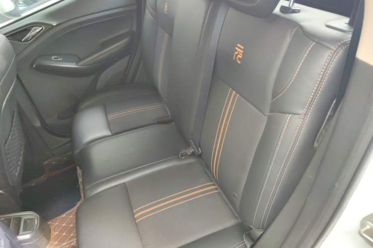 Used BYD Yuan 2017 1.5L Automatic Cool & Connected Model Interior 1