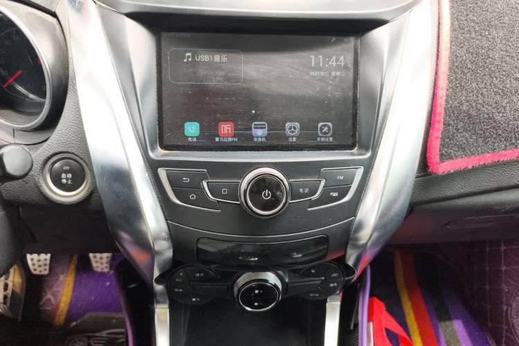 Used BYD Yuan 2016 1.5L Manual Luxury Version Audio And AC Panel