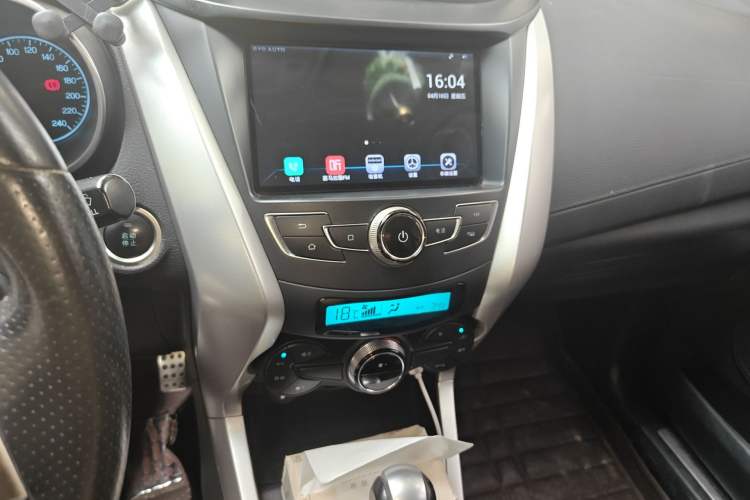 Used BYD Yuan 2016 1.5L Automatic Luxury Version Audio And AC Panel