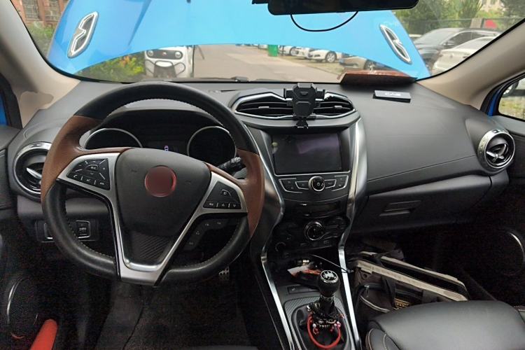 Used BYD Yuan 2016 1.5L Manual Luxury Model Center Console
