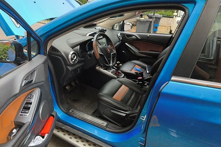 Used BYD Yuan 2016 1.5L Manual Luxury Model Driver Seat