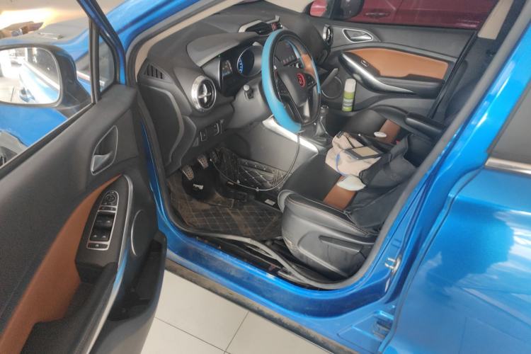 Used BYD Yuan 2016 1.5L Manual Luxury Model Driver Seat