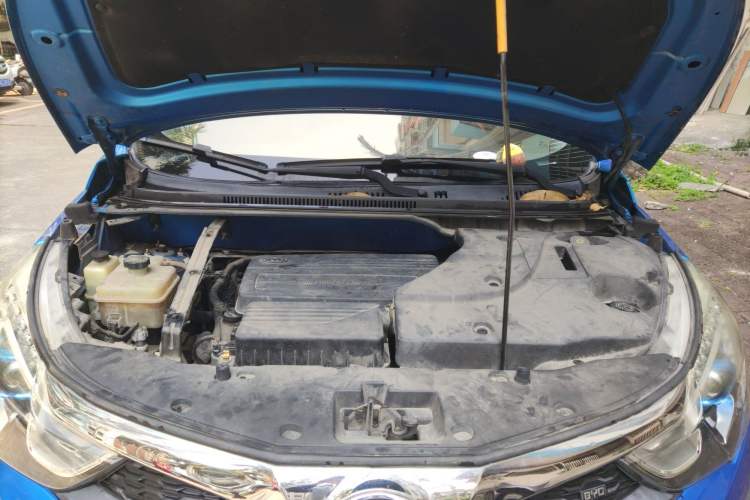 Used BYD Yuan 2016 1.5L Manual Luxury Model Engine Bay