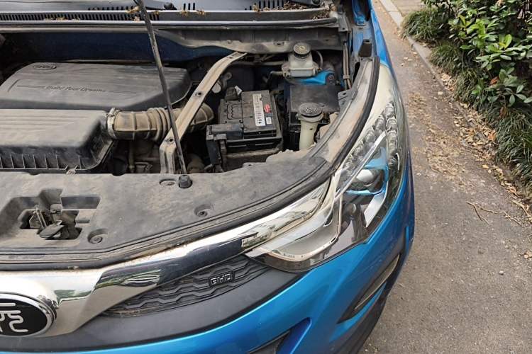 Used BYD Yuan 2016 1.5L Manual Luxury Model Engine Bay Left