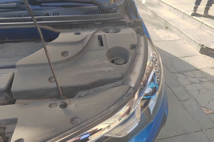 Used BYD Yuan 2016 1.5L Manual Luxury Version Engine Bay Left