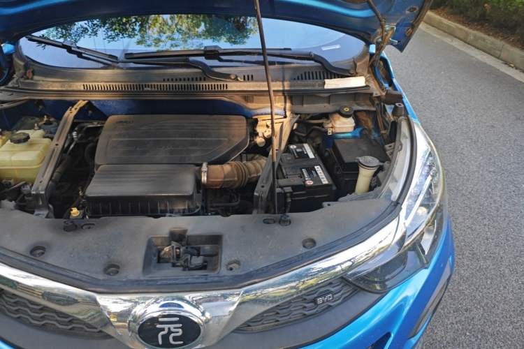 Used BYD Yuan 2016 1.5L Manual Luxury Version Engine Bay Left