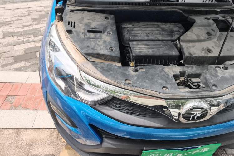 Used BYD Yuan 2016 1.5L Manual Luxury Version Engine Bay Right