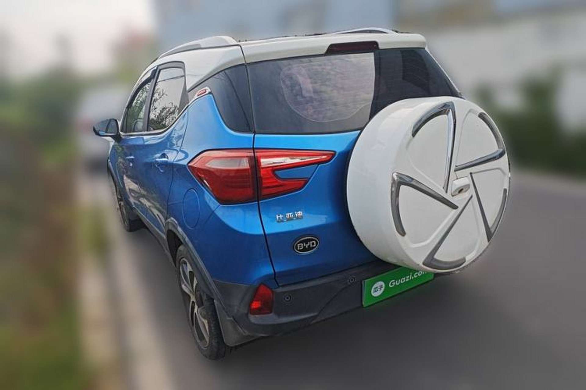 Used BYD Yuan 2016 1.5L Manual Luxury Model Exterior 3