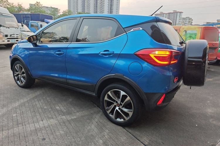 Used BYD Yuan 2016 1.5L Automatic Luxury Version Exterior 3