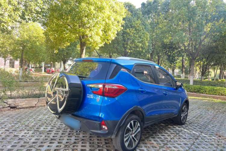 Used BYD Yuan 2016 1.5L Manual Luxury Model Exterior 4