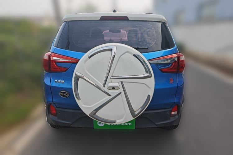 Used BYD Yuan 2016 1.5L Manual Luxury Model Exterior 4