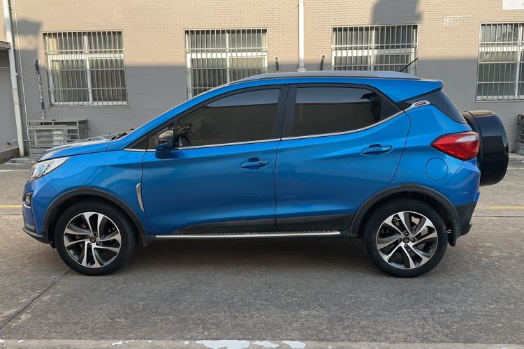 Used BYD Yuan 2016 1.5L Manual Luxury Version Exterior 5