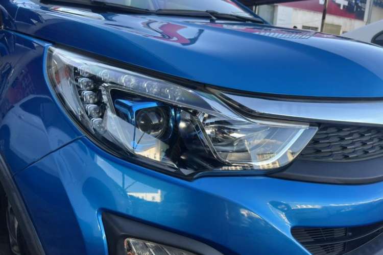 Used BYD Yuan 2016 1.5L Manual Luxury Model Exterior 6
